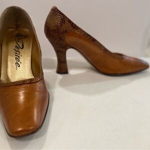 Vintage Desiree heels